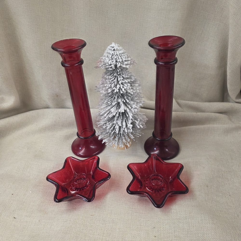 Elegant Red Glass Candle Holder Set